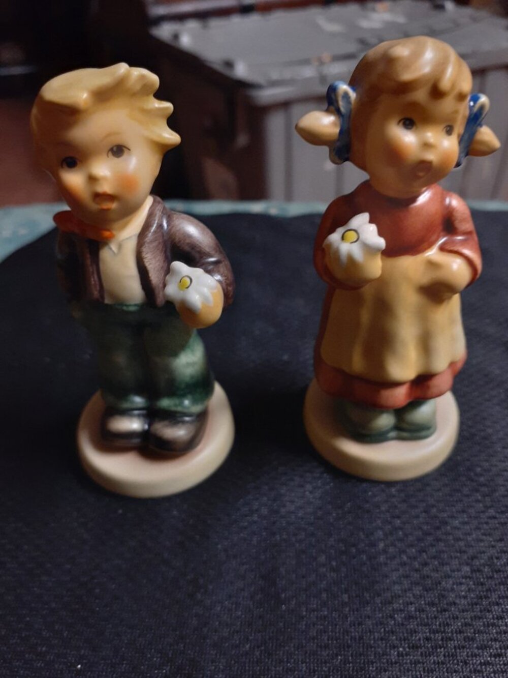 vtg set of 2 goebel hummel